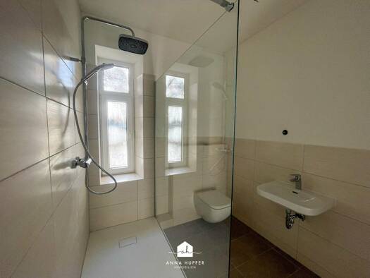 Wohnung zur Miete 425 € 2 Zimmer 49,8 m² 1. Geschoss frei ab 01.08.2026 Joliot-Curie-Straße 14 Untermhaus Gera 07548