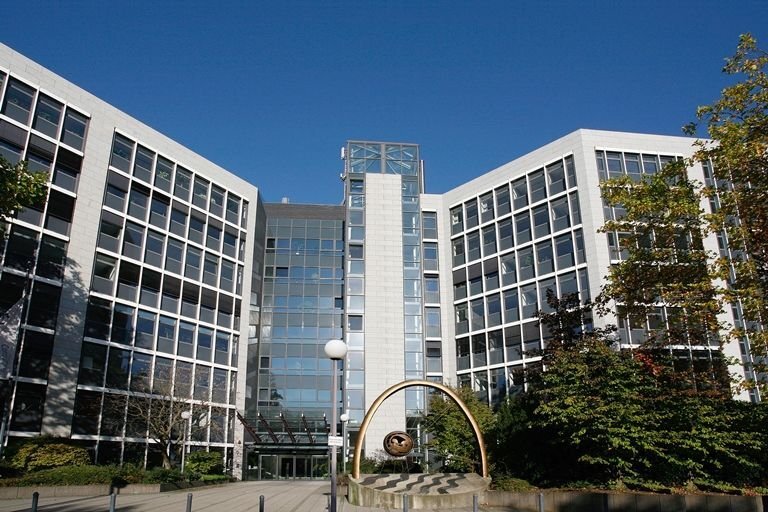 Bürofläche zur Miete 11,80 € 2.212 m²<br/>Bürofläche ab 2.212 m²<br/>Teilbarkeit Eschborn Eschborn 65760