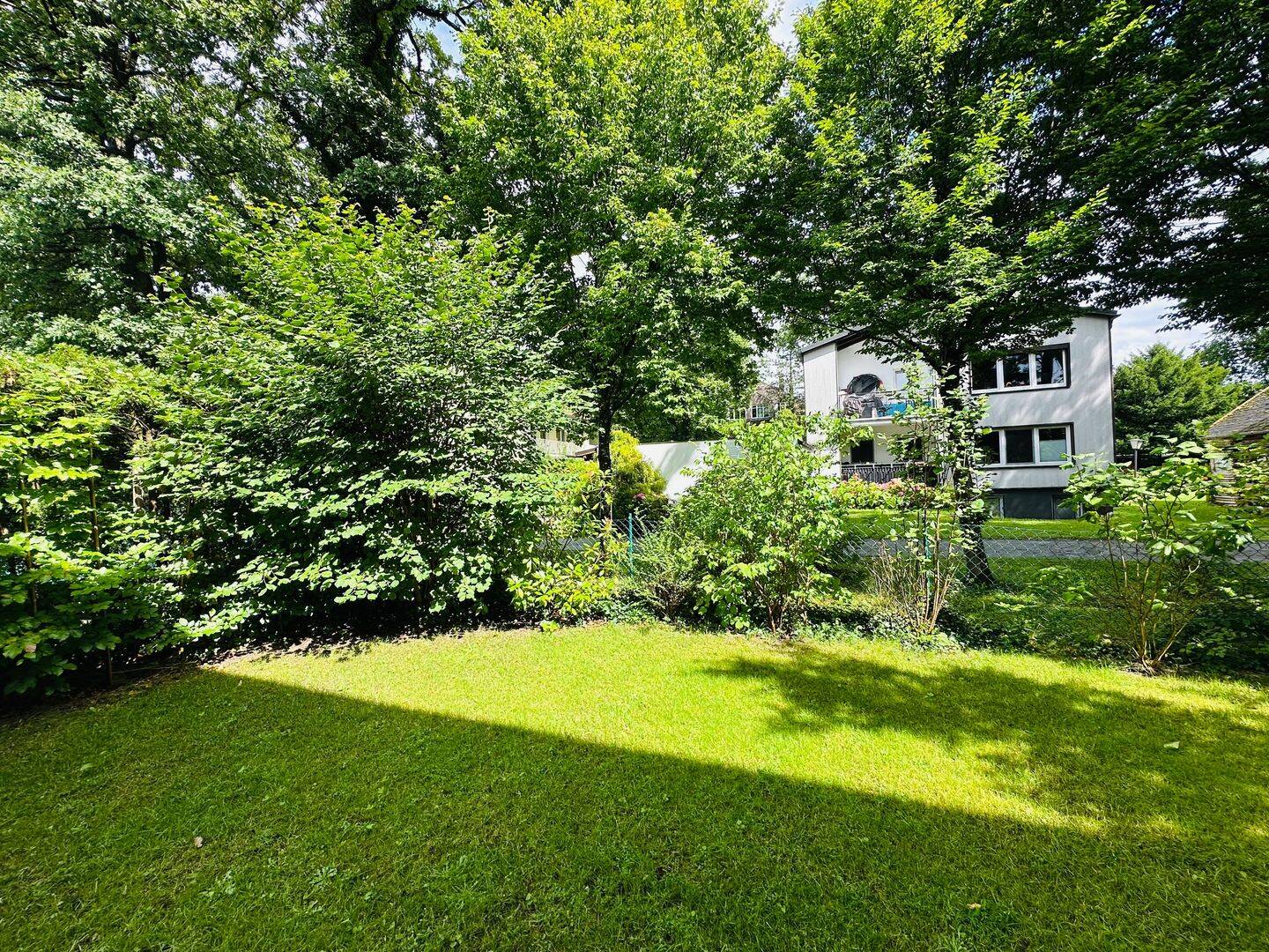 Gartenwohnung, 1-Zimmer, Vollmöblierte – München – Vorschaubild 5
