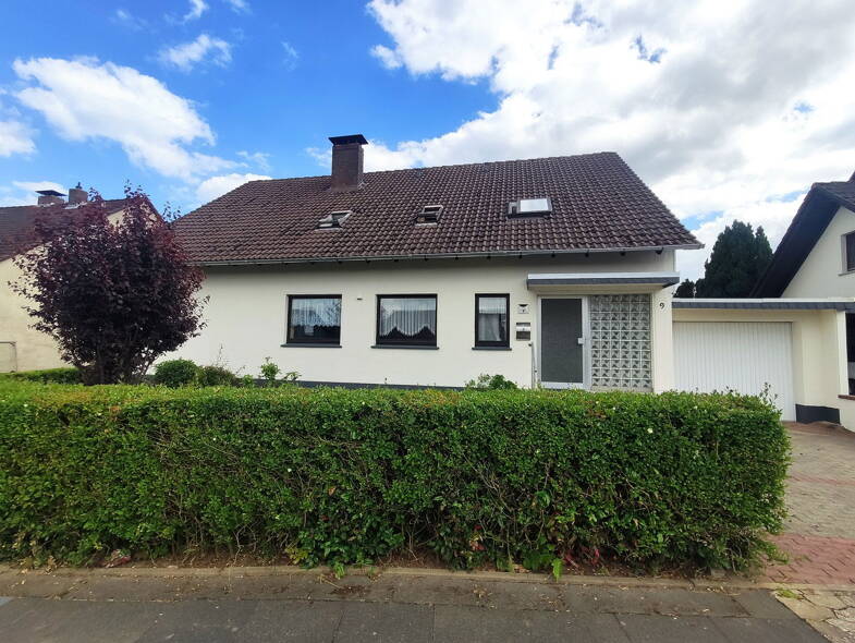 Einfamilienhaus zum Kauf provisionsfrei 173.000 € 9 Zimmer 185 m² 680 m² Grundstück Zeisigweg 9 Almena Extertal 32699