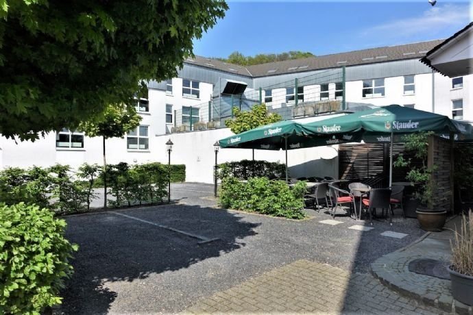 Hotel zum Kauf als Kapitalanlage geeignet 798.000 € 11 Zimmer 420 m²<br/>Fläche 480 m²<br/>Grundstück Neviges-Mitte Velbert 42553