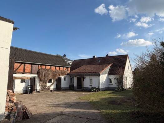 Einfamilienhaus zum Kauf 197.000 € 4 Zimmer 110 m² 1.700 m² Grundstück frei ab sofort Kurze Straße 3 Osterweddingen Sülzetal 39171