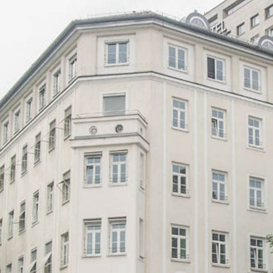 Praxis zur Miete 24 € 171 m²<br/>Bürofläche ab 171 m²<br/>Teilbarkeit Augustenstraße München 80335