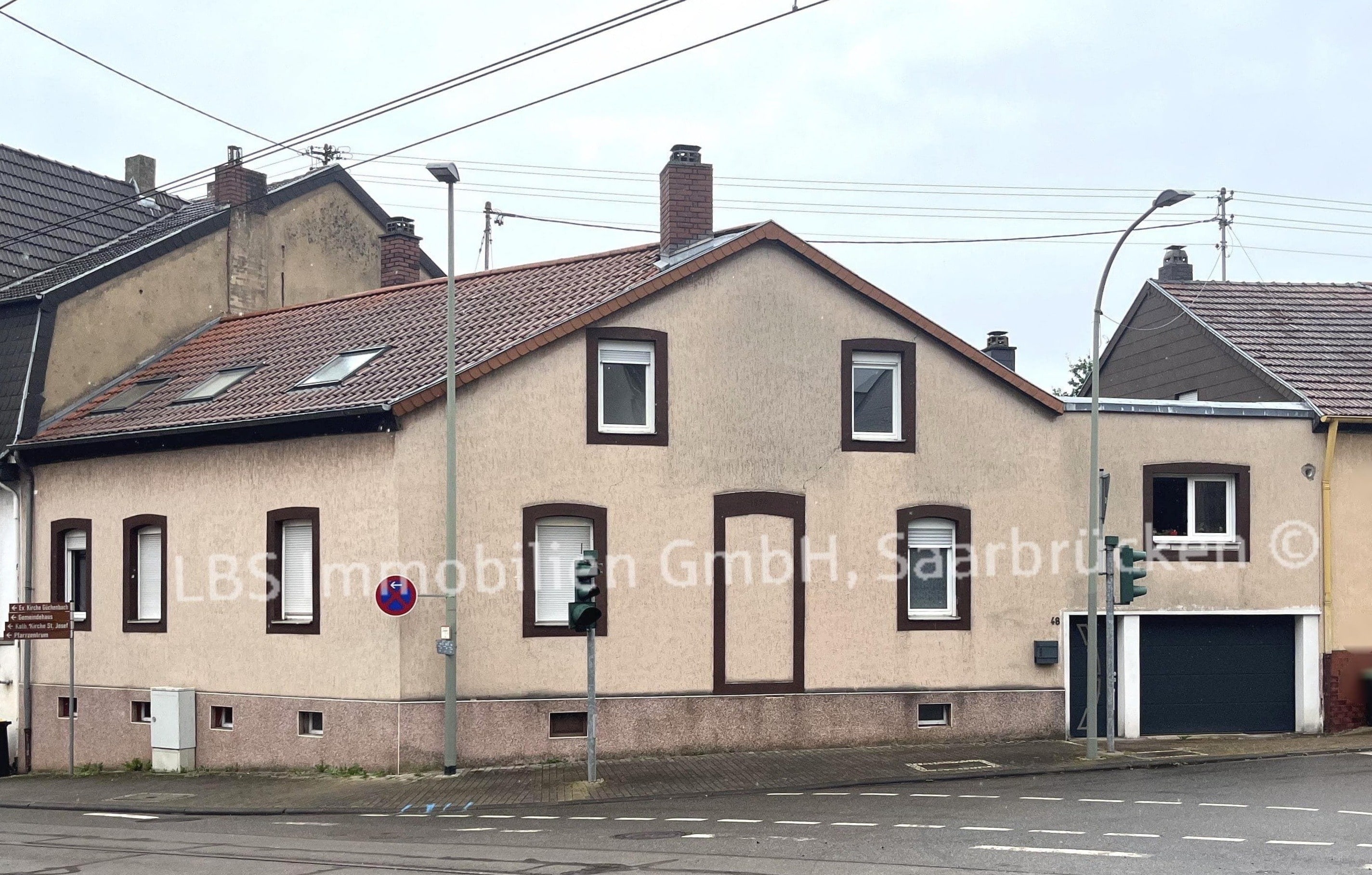 Mehrfamilienhaus zum Kauf 265.000 € 7 Zimmer 261,9 m²<br/>Wohnfläche 374 m²<br/>Grundstück Riegelsberg Riegelsberg 66292