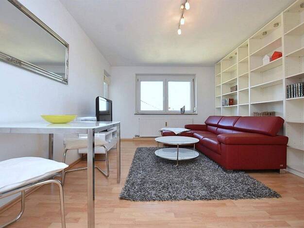 Wohnung zur Miete 720 € 2 Zimmer 54 m² 5. Geschoss Mitte Stuttgart 70190