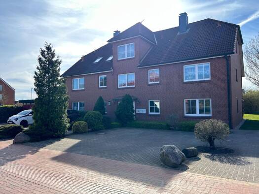 Wohnung zum Kauf 230.000 € 2,5 Zimmer 76 m² frei ab sofort Glückstadt 25348