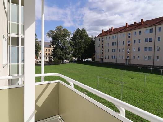 Wohnung zur Miete 372 € 3 Zimmer 58 m² 1. Geschoss frei ab sofort Limbacher Straße 125 Altendorf Altendorf 09116