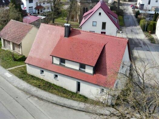 Einfamilienhaus zum Kauf 210.000 € 9 Zimmer 132 m² 727 m² Grundstück frei ab sofort Marktlustenau Kreßberg 74594