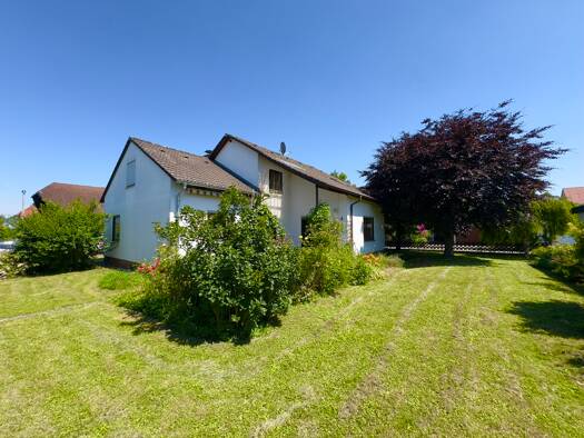 Einfamilienhaus zum Kauf 690.000 € 8 Zimmer 253 m² 777 m² Grundstück Hartheim Hartheim am Rhein 79258