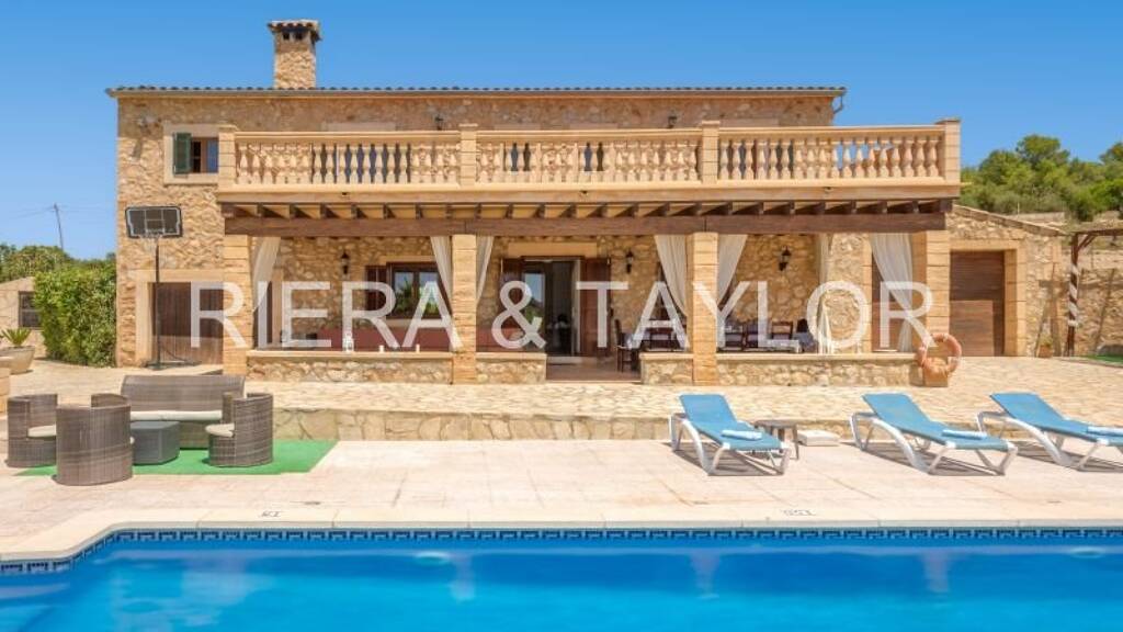 Haus zum Kauf 1.900.000 € 6 Zimmer 438 m² 25.678 m² Grundstück Porto Cristo