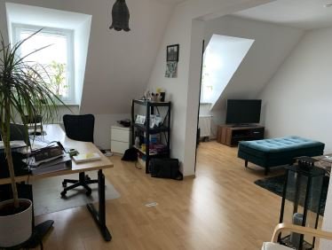 Studio zur Miete 850 € 2,5 Zimmer 77 m²<br/>Wohnfläche 3.<br/>Geschoss 01.02.2025<br/>Verfügbarkeit St. Lorenz - Süd Lübeck 23558