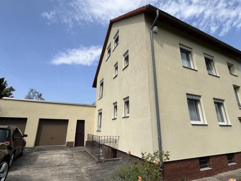 Doppelhaushälfte zum Kauf 695.000 € 9 Zimmer 160 m²<br/>Wohnfläche 786 m²<br/>Grundstück ab sofort<br/>Verfügbarkeit Bad Vilbel Bad Vilbel 61118