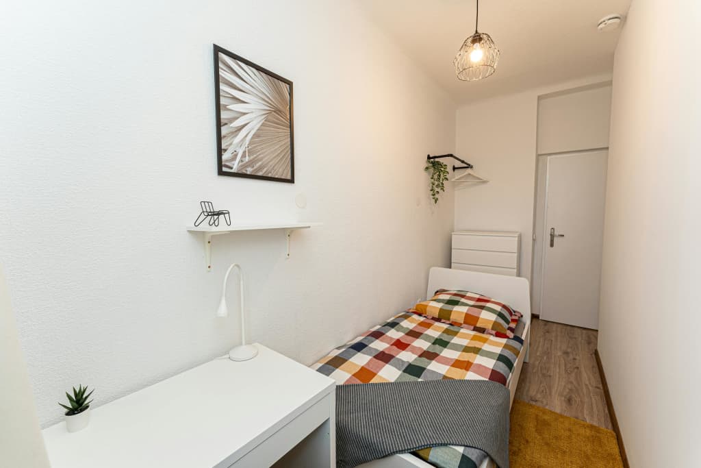 Wohnung zur Miete Wohnen auf Zeit 630 € 1 Zimmer 8 m²<br/>Wohnfläche 01.03.2025<br/>Verfügbarkeit Otto-Franke Straße Adlershof Berlin 12489