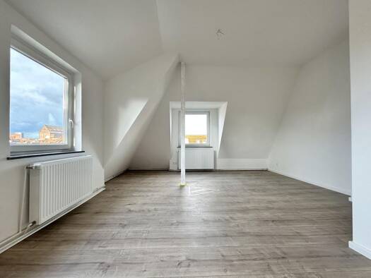 Wohnung zum Kauf 189.000 € 4 Zimmer 79,6 m² Dachgeschoss, EG Walle Bremen 28219