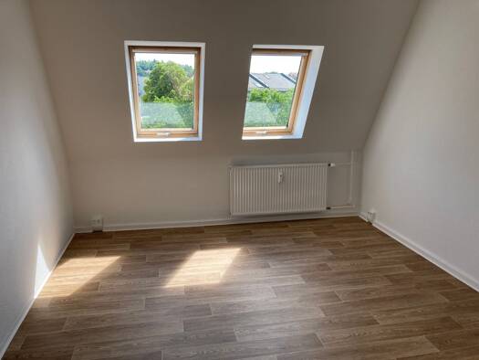 Wohnung zur Miete 310 € 2 Zimmer 54 m² 4. Geschoss Zschochernstraße 47 Innenstadt Gera 07545