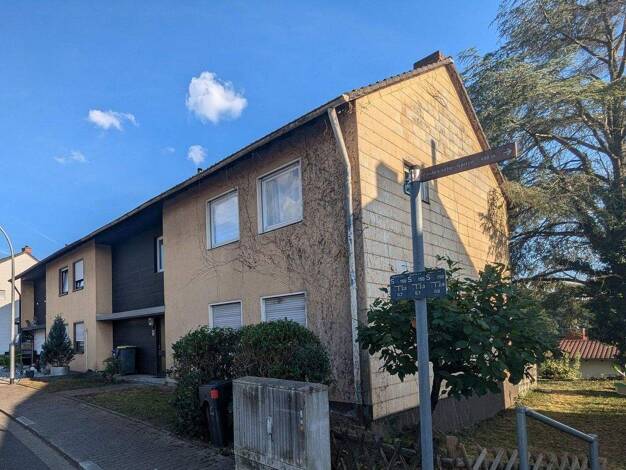 Mehrfamilienhaus zum Kauf provisionsfrei 316.000 € 8 Zimmer 160 m² 400 m² Grundstück Nussbaumstraße 20 Schafbrücke Saarbrücken 66121