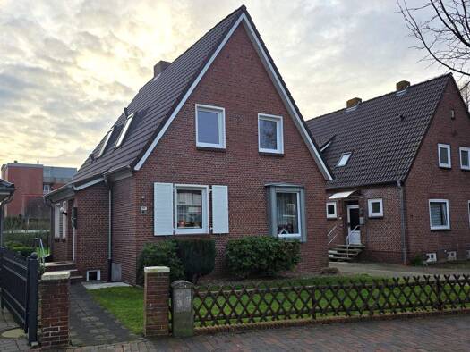 Mehrfamilienhaus zum Kauf provisionsfrei 319.000 € 5 Zimmer 122 m² 610 m² Grundstück Leer 26789