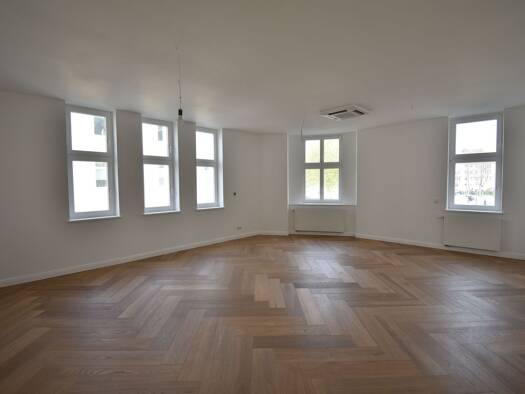 Wohnung zur Miete 1.650 € 2 Zimmer 69,8 m² 1. Geschoss frei ab sofort Drakestraße 1 Oberkassel Stadtbezirk 4 40545