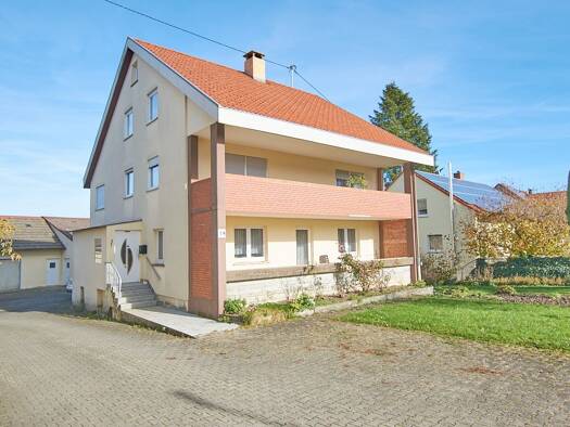 Mehrfamilienhaus zum Kauf 350.000 € 8 Zimmer 256 m² 1.368 m² Grundstück frei ab sofort Ziegelstraße 14 Dächingen Ehingen (Donau) 89584