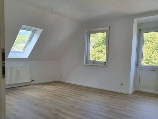 Wohnung zur Miete 690 € 3 Zimmer 69,5 m² Geschoss 3/4 frei ab sofort Weißbach Weißbach 74679