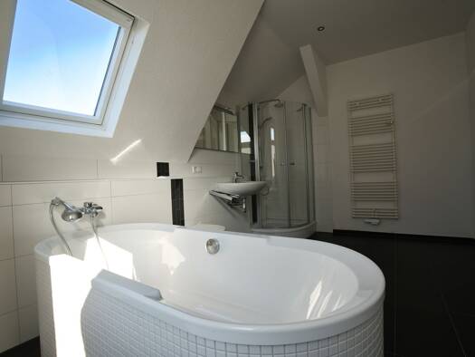 Wohnung zur Miete 430 € 3 Zimmer 70 m² 2. Geschoss Lichtentanne Lichtentanne 08115