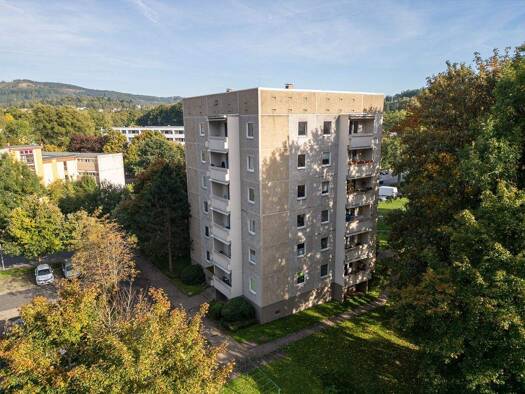 Wohnung zur Miete 264 € 1 Zimmer 37,5 m² 4. Geschoss frei ab 01.03.2026 Auhammerweg 1 Suhl 98529