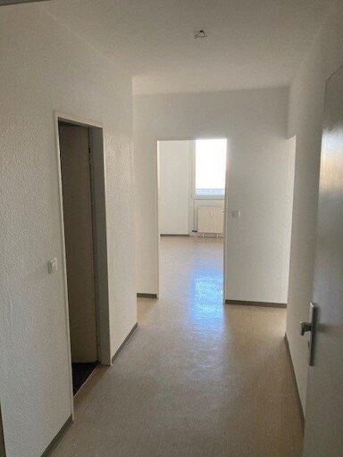 Wohnung zur Miete 650 € 2 Zimmer 64,4 m² 7. Geschoss frei ab 01.02.2025 Berkersheimer Weg 8 Frankfurter Berg Frankfurt am Main 60433