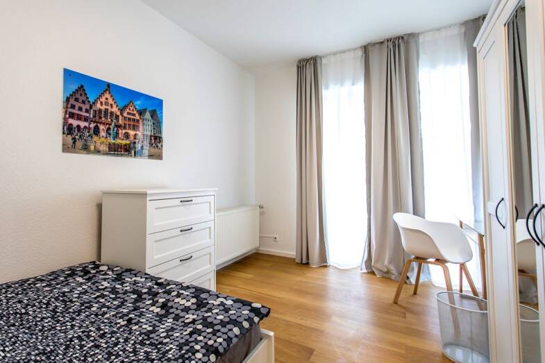 WG-Zimmer zur Miete Wohnen auf Zeit 450 € 17 m² EG frei ab 31.05.2025 Homburger Hohl 00 Bonames Frankfurt am Main 60437