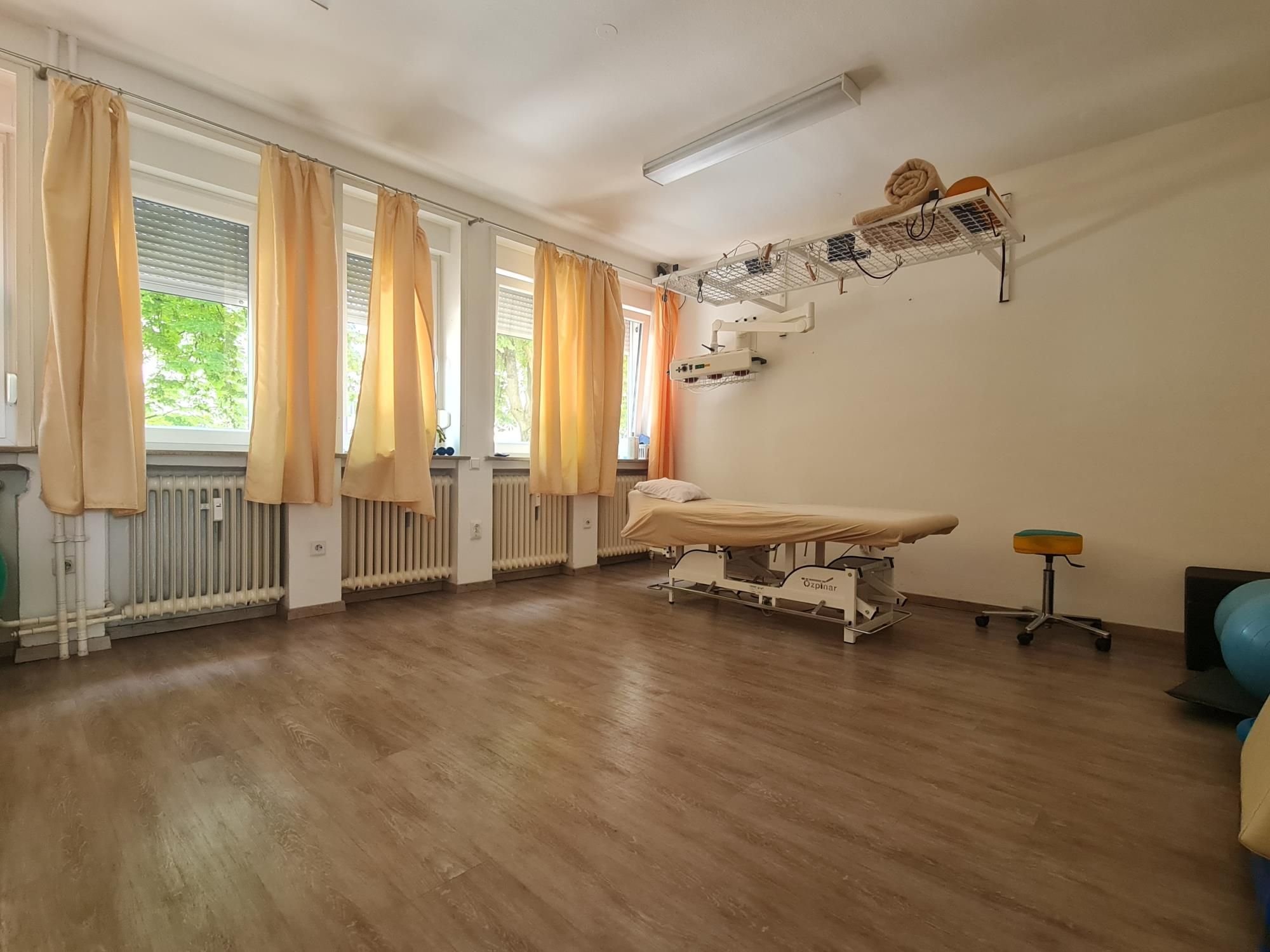 Wohnung zum Kauf 238.000 € 6 Zimmer 186,7 m²<br/>Wohnfläche Ludwigvorstadt Rastatt 76437