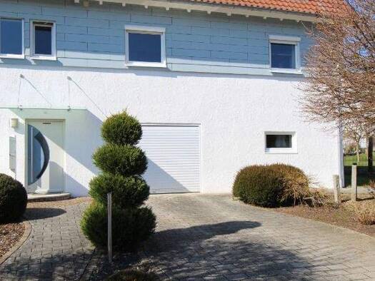 Doppelhaushälfte zur Miete 1.490 € 5,5 Zimmer 151 m² 460 m² Grundstück Rechberghausen 73098