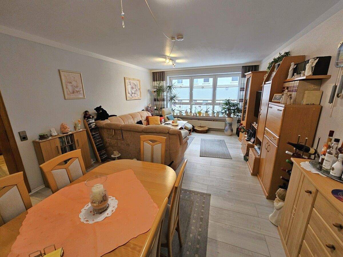 Immobilie in Bremerhaven - Zwei Eigentumswohnungen mit Garage in gepflegter Wohnanlage - Seestadt Bremerhaven - Bild 1