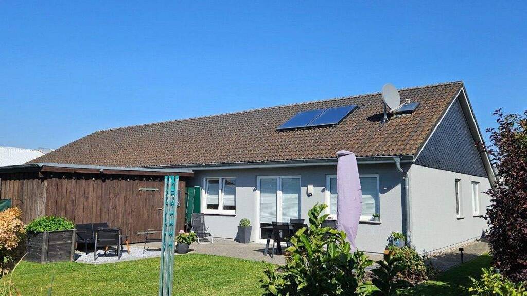 Bungalow zum Kauf 529.000 € 7 Zimmer 180 m² 900 m² Grundstück frei ab sofort Pampow 19075