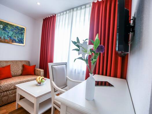 Wohnung zur Miete 1.140 € 2 Zimmer 30 m² frei ab sofort Ingolstadt Ingolstadt 85051