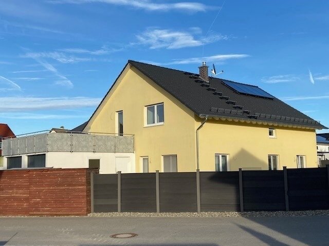 Einfamilienhaus zum Kauf 699.000 € 8 Zimmer 221 m²<br/>Wohnfläche 621 m²<br/>Grundstück Herlazhofen Leutkirch 88299