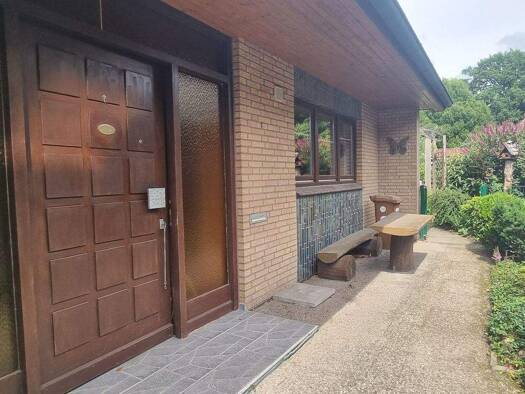 Einfamilienhaus zum Kauf 339.000 € 9 Zimmer 278 m² 969 m² Grundstück Hüllstede Westerstede 26655