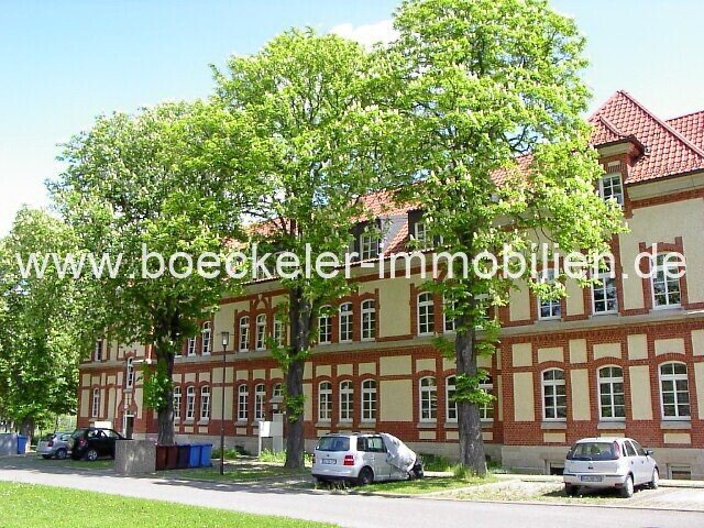 Wohnung zur Miete 510 € 4 Zimmer 86,4 m²<br/>Wohnfläche 1.<br/>Geschoss 01.11.2024<br/>Verfügbarkeit Naumburg Naumburg 06618