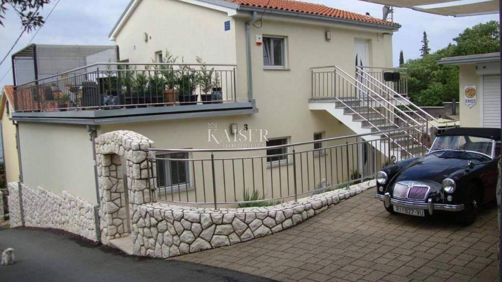 Haus zum Kauf 1.050.000 € 8 Zimmer 262 m² Novi Vinodolski Novi Vinodolski