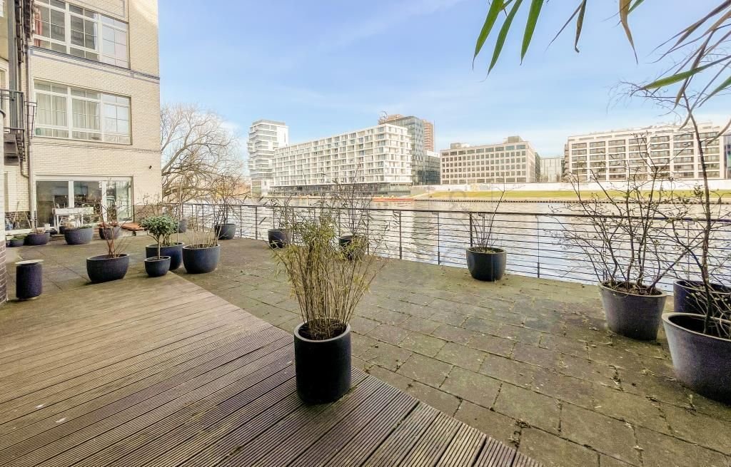 Terrassenwohnung zum Kauf 900.000 € 4 Zimmer 114 m²<br/>Wohnfläche EG<br/>Geschoss Kreuzberg Berlin 10997