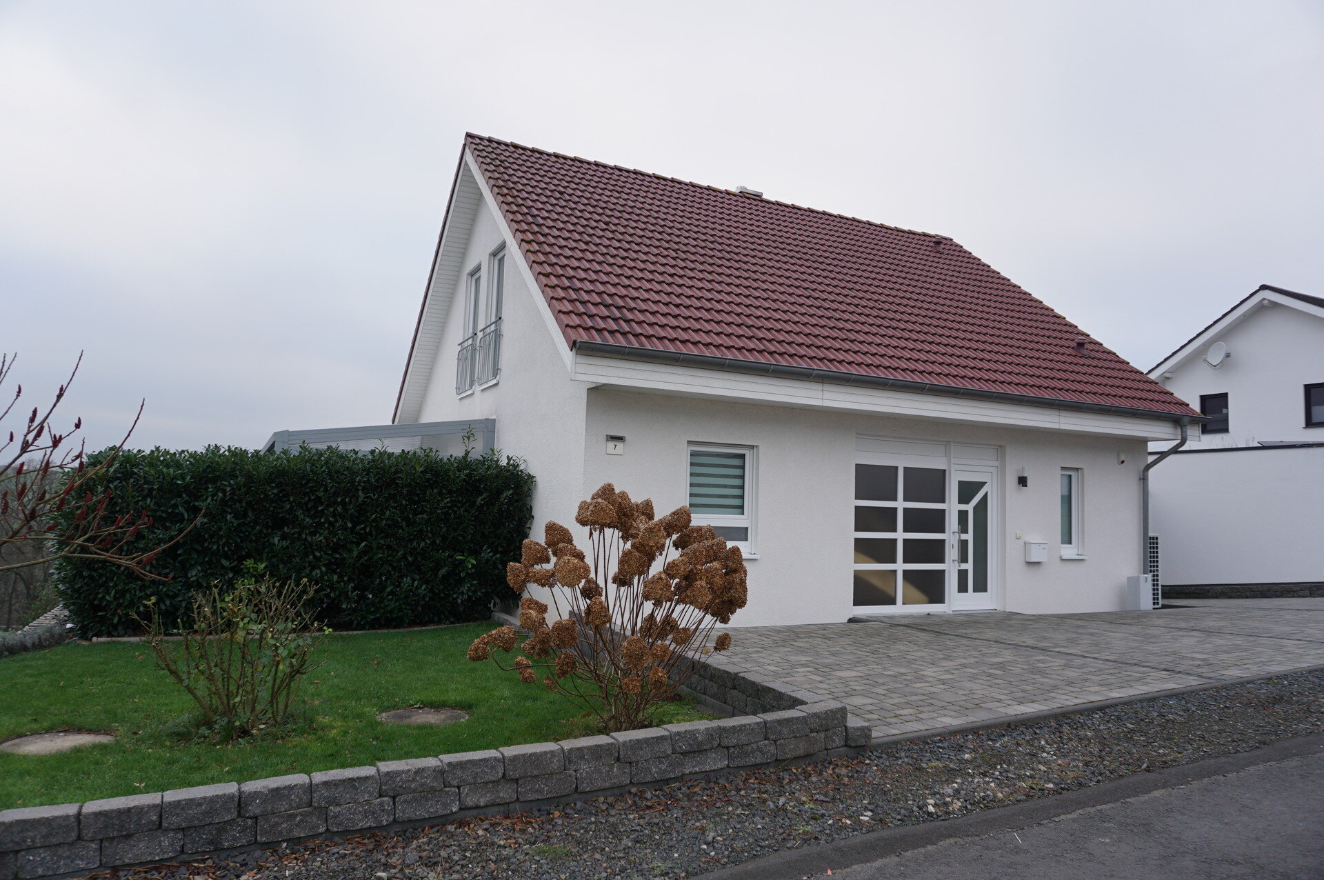 Einfamilienhaus zum Kauf 489.000 € 4 Zimmer 144 m²<br/>Wohnfläche 678 m²<br/>Grundstück Ellenberg Guxhagen 34302