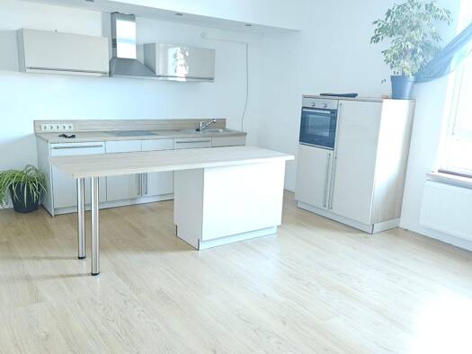 Wohnung zur Miete 747 € 2 Zimmer 82 m² Geschoss 2/5 frei ab 01.11.2026 Kurt-Schumacher-Straße 24 Braunschweig Braunschweig 38102