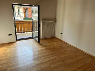 Wohnung zur Miete 600 € 4 Zimmer 110 m² Dachgeschoss, Geschoss 1/2 frei ab sofort Regener Straße 2 Zwiesel Zwiesel 94227