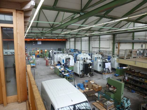 Lagerhalle zur Miete 2.000 m² Lagerfläche Oberboihingen 72644