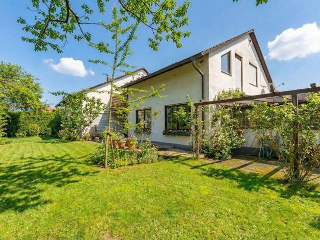 Einfamilienhaus zum Kauf provisionsfrei 980.000 € 11 Zimmer 401 m² 878 m² Grundstück Limburgerhof 67117