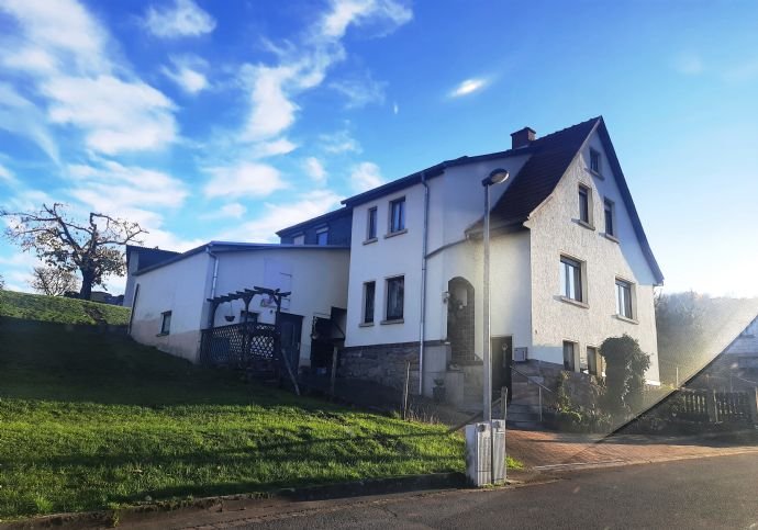 Einfamilienhaus zum Kauf 138.000 € 7 Zimmer 150 m²<br/>Wohnfläche 783 m²<br/>Grundstück Struth-Helmershof Floh-Seligenthal 98593