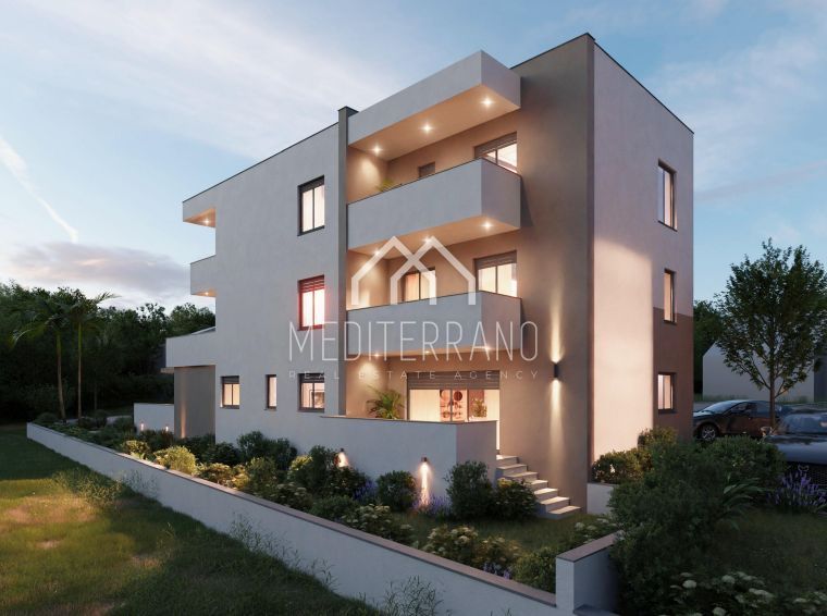 Wohnung zum Kauf 270.000 € 3 Zimmer 135 m²<br/>Wohnfläche 1.<br/>Geschoss Vodice center 22211