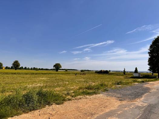 Grundstück zum Kauf provisionsfrei 240.000 € 640 m² Grundstück frei ab sofort Kreuzstraße Straßfeld Swisttal 53913