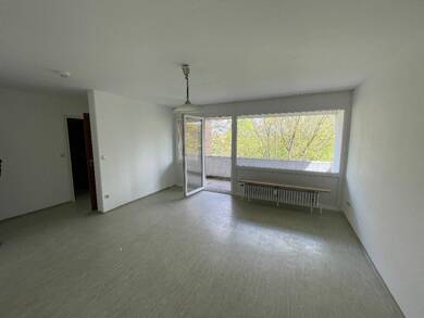 Wohnung zur Miete nur mit Wohnberechtigungsschein 281 € 2 Zimmer 57,4 m² 2. Geschoss Von-Weber-Str. 15 Herzogenaurach Herzogenaurach 91074