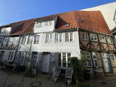 Haus zur Miete 1.300 € 4 Zimmer 79 m² frei ab 01.10.2025 Lübeck 23552