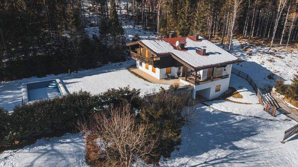 Haus zum Kauf 1.800.000 € 7 Zimmer 221 m² 3.309 m² Grundstück Jenbach 6200