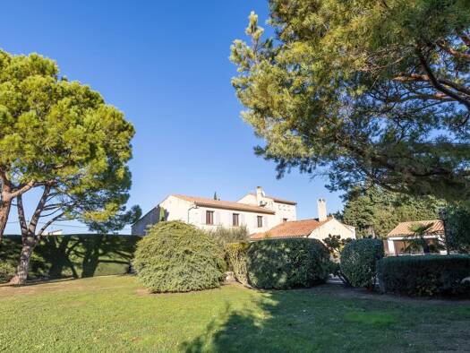 Einfamilienhaus zum Kauf 1.535.000 € 9 Zimmer 320 m² 3.844 m² Grundstück FONTVIEILLE 13990